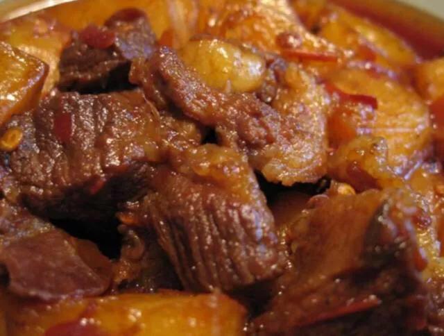 炖牛肉时加了这3样东西,20分钟牛肉就软烂入味,材料家家有!