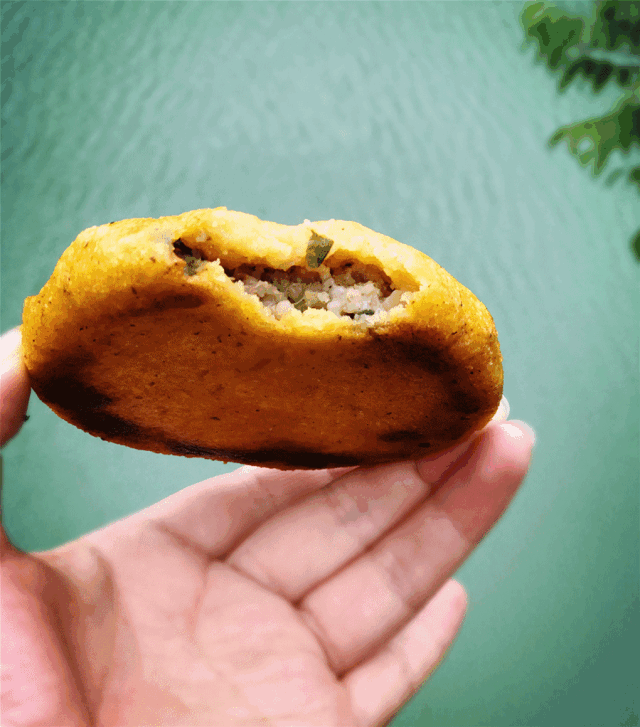 老街包谷粑,野生山药,还有独特美味:打屁虫